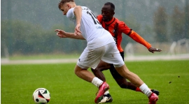 W meczu beniaminków lepsi goście