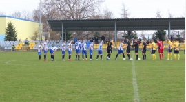 Bez bramek w Ożarowie. Kolejny punkt na koncie Mazura