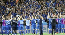 Små Island dröm Euro 2016 rullar på kvartsfinal