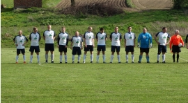 Koniec zwycięskiej passy . Zawisza - Orzeł 1-1.