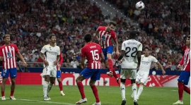 Noche madrileña, apasionante enfrentamiento entre aficionados madridistas