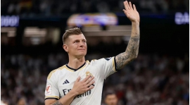 Ruhm und Abschied, Kroos‘ letzter Schritt