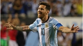 Messi efterlyser lugn efter eftertrycklig Argentina retur
