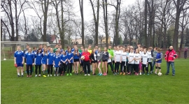 Piłka nożna chłopców i dziewcząt - Gimnazjada 2015/2016