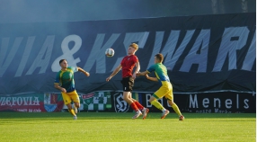 Piłkarskie harce w Warce