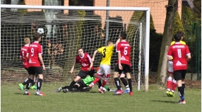 U-17:Juniorzy młodsi rozbijają lidera z Paszkówki aż 7:1