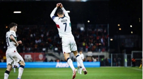 Cristiano Ronaldo lidera a seleção de Portugal na vitória fácil sobre o Liechtenstein