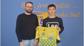 Łukasz Święty wypożyczony do Stali!