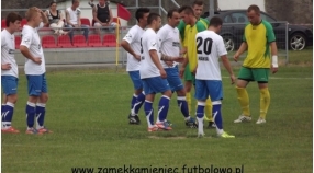 Bez bramek w derbach; Zamek Kamieniec - Unia 0-0