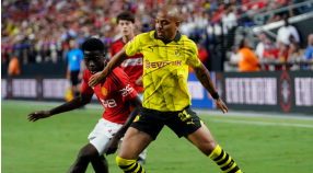 Friendly: Donyell Malen scores twice as Dortmund narrowly beat Manchester United 3-2