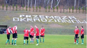 KS PRECZÓW-PRZEMSZA OKRADZIONÓW 2:3 (2:0)