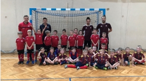 Rocznik 2013 zagrał z Escola Futbolu.