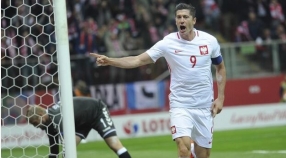 Robert Lewandowski lyser som Polen vinna över Danmark
