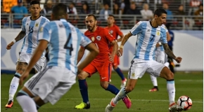 Tearful Di Maria inspirerar Argentina på Copa America