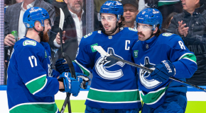 Canucks justerte oppstillingen før ferien, og tre spillere kom midlertidig tilbake til AHL