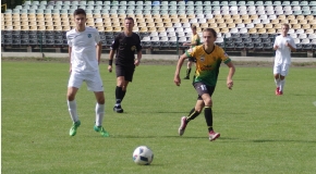 Tur 1921 Turek- Victoria Września 2:2, junior B1, fragment meczu