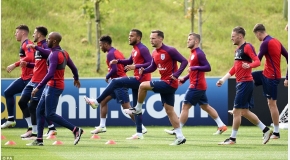 Englandsquaden tåg tillsammans för första gången inför Euro 2016