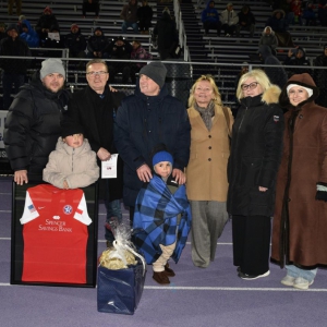 Wyróżnienie dla Wojtka Ziębowicza na meczu pucharowym