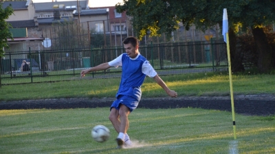 Dwójka zawieszonych