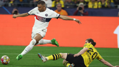 Dortmund versloeg Paris Saint-Germain met 1-0