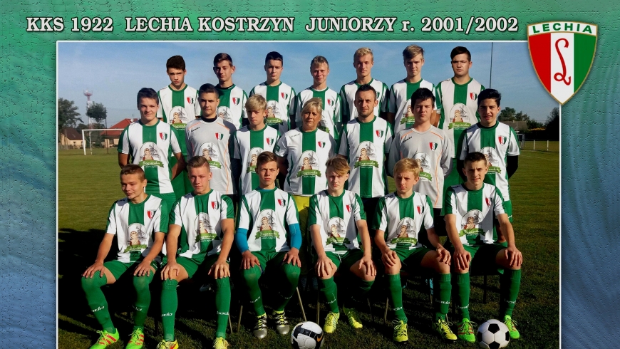 JUBILEUSZOWE zdjęcie drużyny Juniorów r.2001/2002 i młodsi KKS1922 LECHII KOSTRZYN