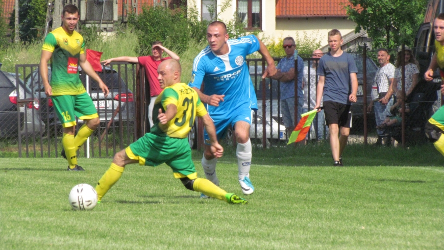 KS Euro-Car Wrzesina -  GKS Szczytno 2:2 (0:2)