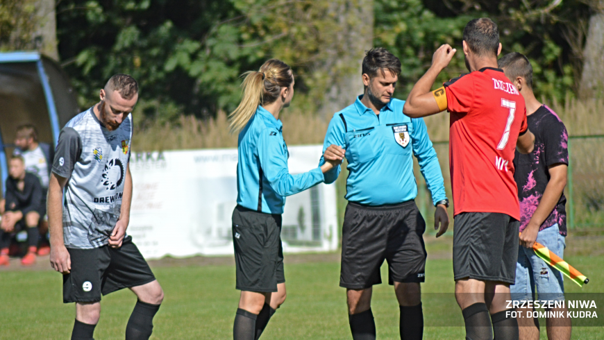 Derby dla gospodarzy. Hutnik 3:1 Zrzeszeni