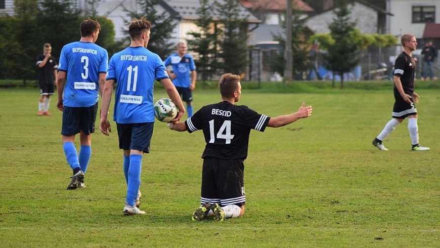 10 kolejka A klasy Błyskawica Proszówki vs Beskid Żegocina-2:1