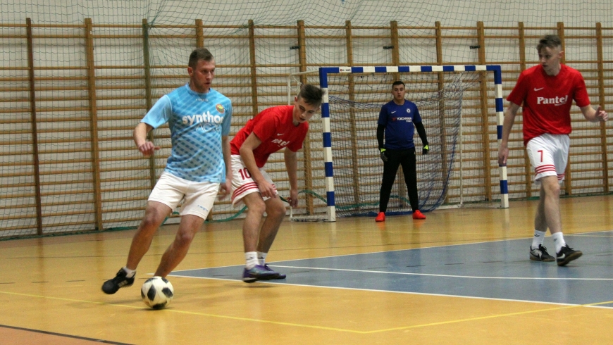 IV kolejka Amatorskiej Ligi Futsalu za nami.Podsumowanie
