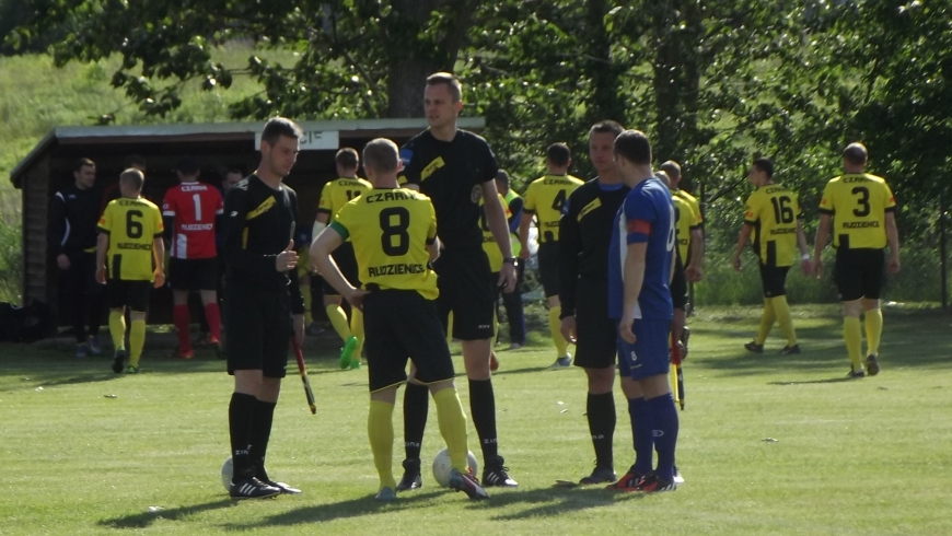 TĘCZA MIŁOMŁYN 0:0 CZARNI  podział punktów po wyrównanym meczu!!!