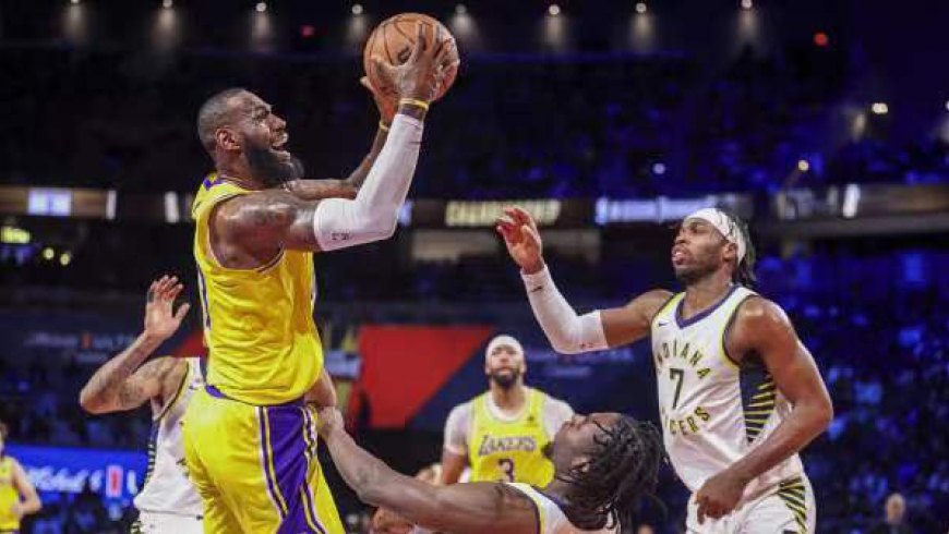 Les Lakers remportent le championnat et les maillots des Lakers brillent de la lumière de la victoire