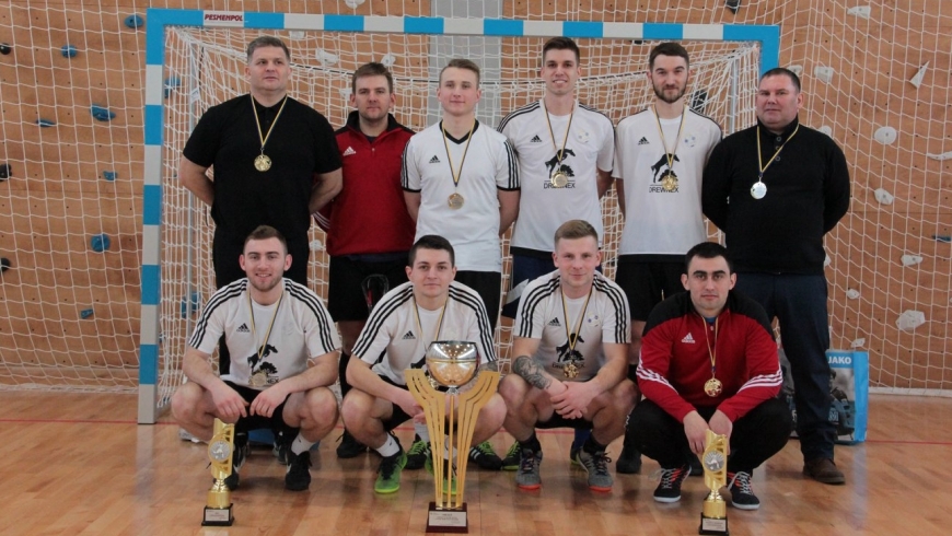 Perła wygrywa turniej futsalu w Kiełczowie!