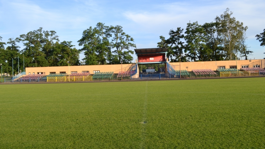 Terminarz spotkań na własnym stadionie