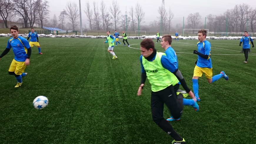 Unia - Górnik Gorce 8:7 - sparing juniorów