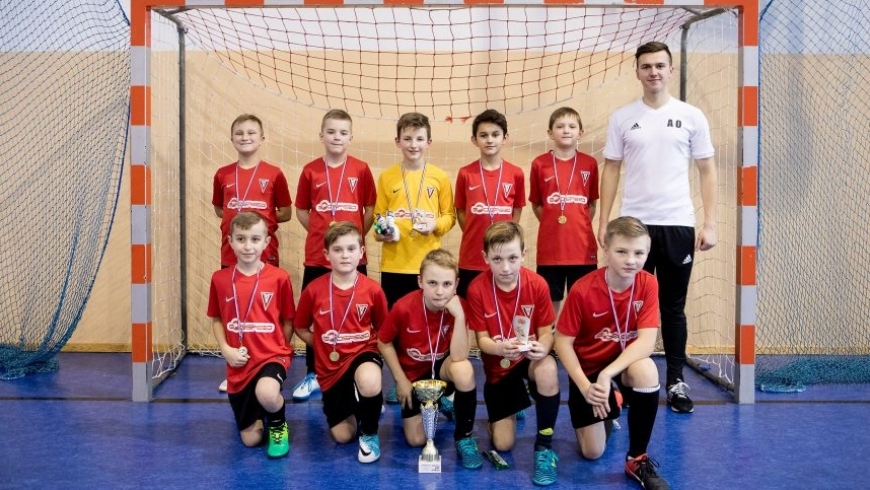 U11: Śladem młodzików dwie ekipy orlików również wygrały swoje grupy w Turnieju o Puchar Prezesa PPN Myślenice !!!