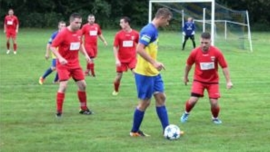 KLASA "B": SYGNAŁ Włosienica - PULS Broszkowice 3:3