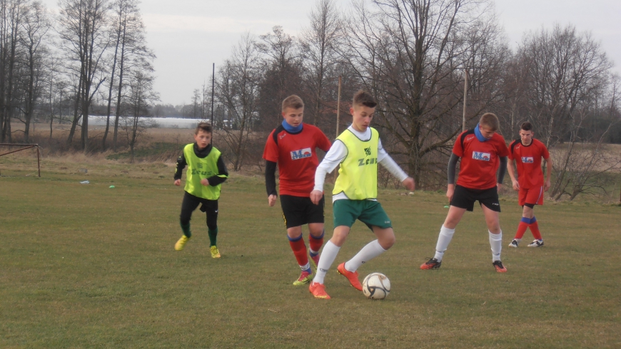 K.S. Pelikan Nowy Karolew - Zieloni Koźminek (juniorzy) 4-0