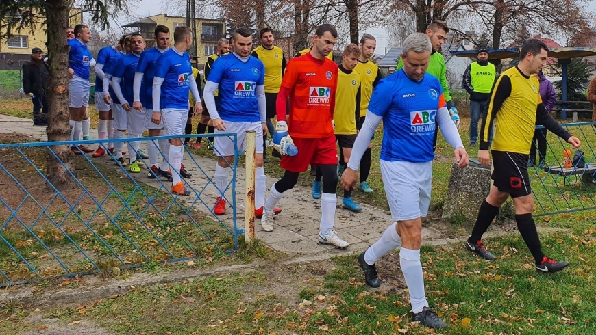 Na zakończenie remisujemy z Czarnymi Wróblewo!