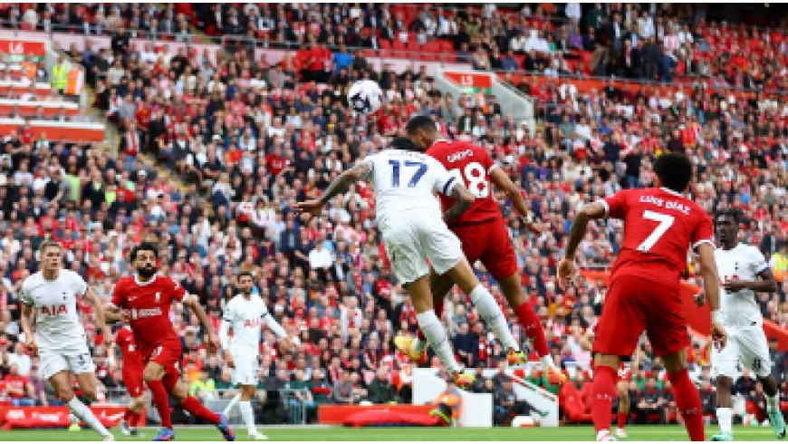 Liverpool slog Tottenham 4-2