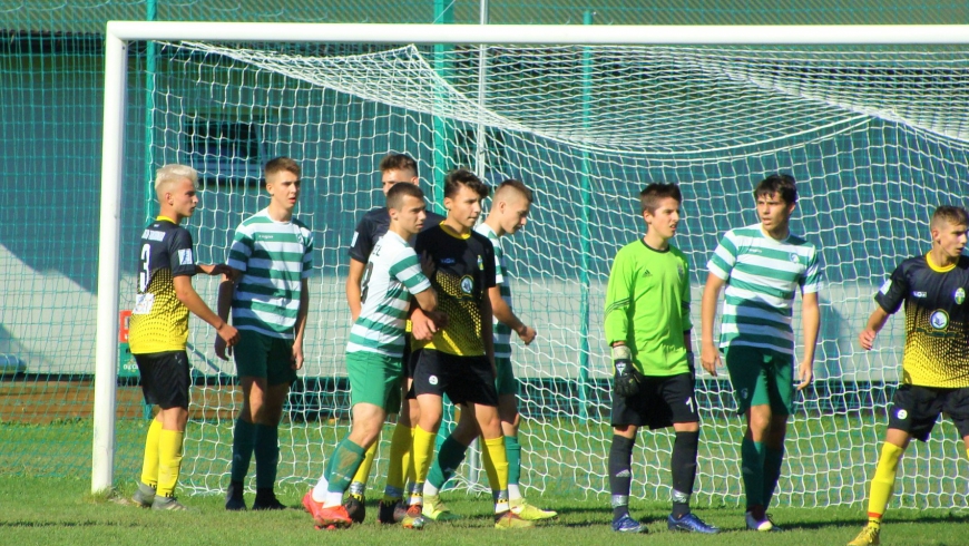 U19: Przełamali solidną defensywę Beskidu, ważne punkty juniorów!