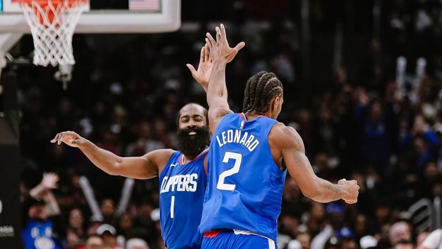 Les Clippers battent les Suns, les Five Tigers mènent l'équipe à la victoire