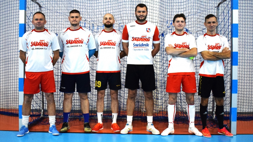 GRA POWIATOWA AMATORSKA LIGA FUTSALU W ŚWIDNIKU!!!