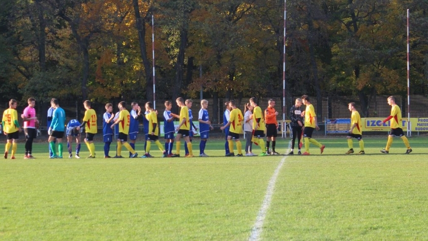 Juniorzy wygrywają z Bielskiem po trzech bramakch Kacpra Olszewskiego