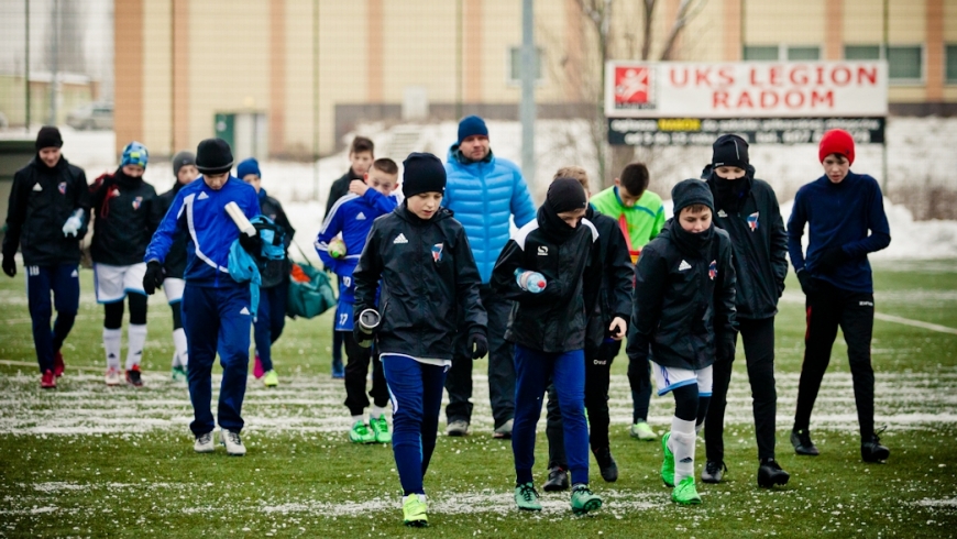 Sparing: BROŃ Radom - Młodzik Radom 1:1 (0:0)