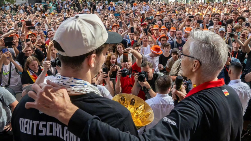 Die Basketball-Weltmeisterschaft endet spektakulär, Schroeder kehrt zu den Raptors zurück