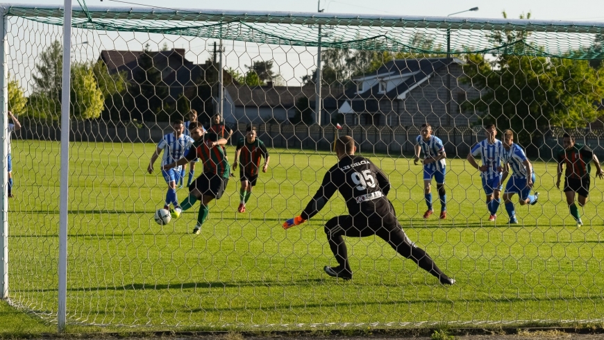 CKS Zbiersk - LZS Cielcza 1:0 (0:0)