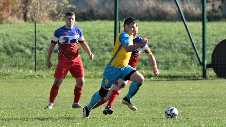 Błękitni Stary Jarosław - Darłovia II Darłowo 2 : 2