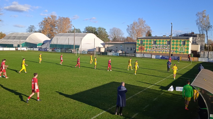 Jeden punkt wywalczony w Markach po emcjonującym meczu