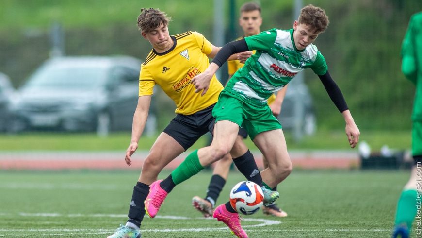 U15: Hubert Gołąb strzela hat-tricka, Orzeł pokonuje Górnik w meczu na szczycie!