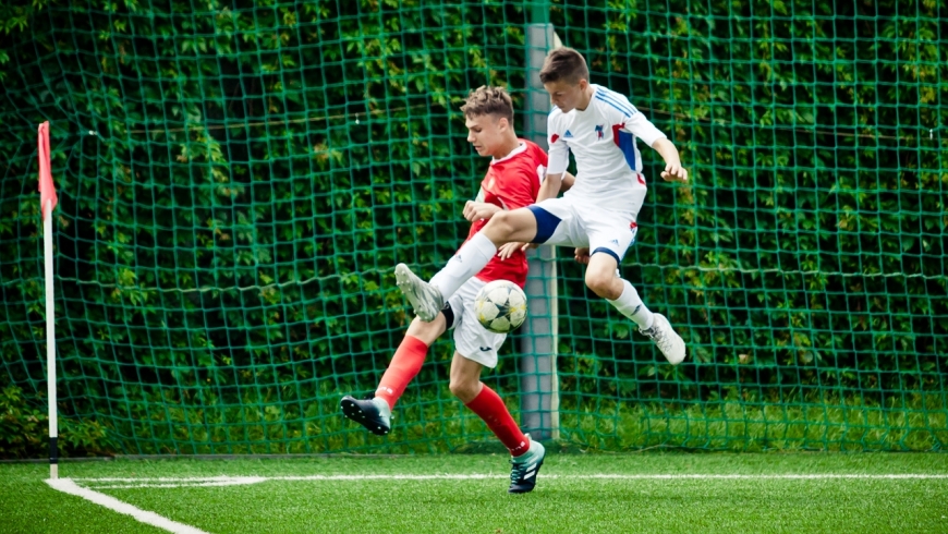 Broń Radom - Mazur Karczew 0:5 (0:0)